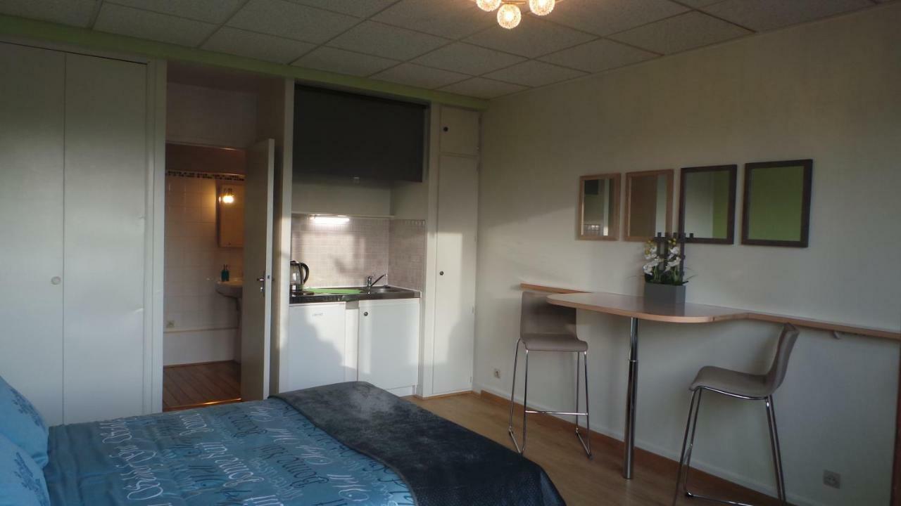 Studios Etape Du Lac Bourbon-Lancy Bagian luar foto