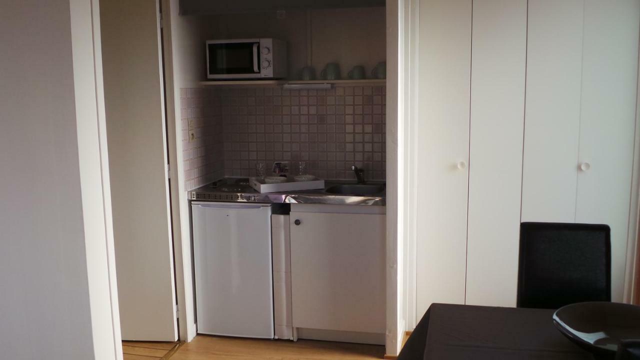 Studios Etape Du Lac Bourbon-Lancy Bagian luar foto