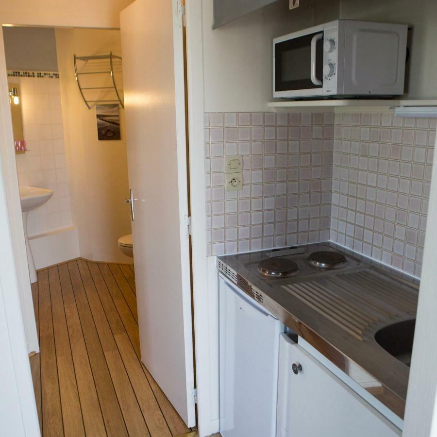 Studios Etape Du Lac Bourbon-Lancy Bagian luar foto