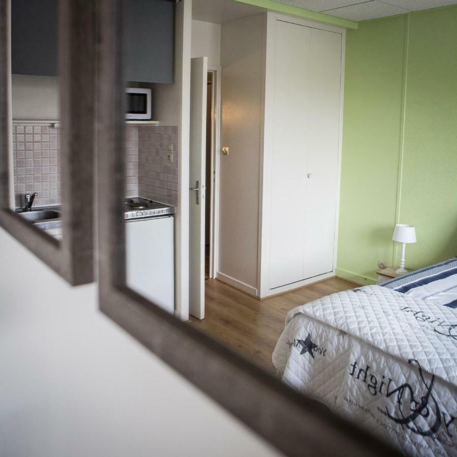 Studios Etape Du Lac Bourbon-Lancy Bagian luar foto