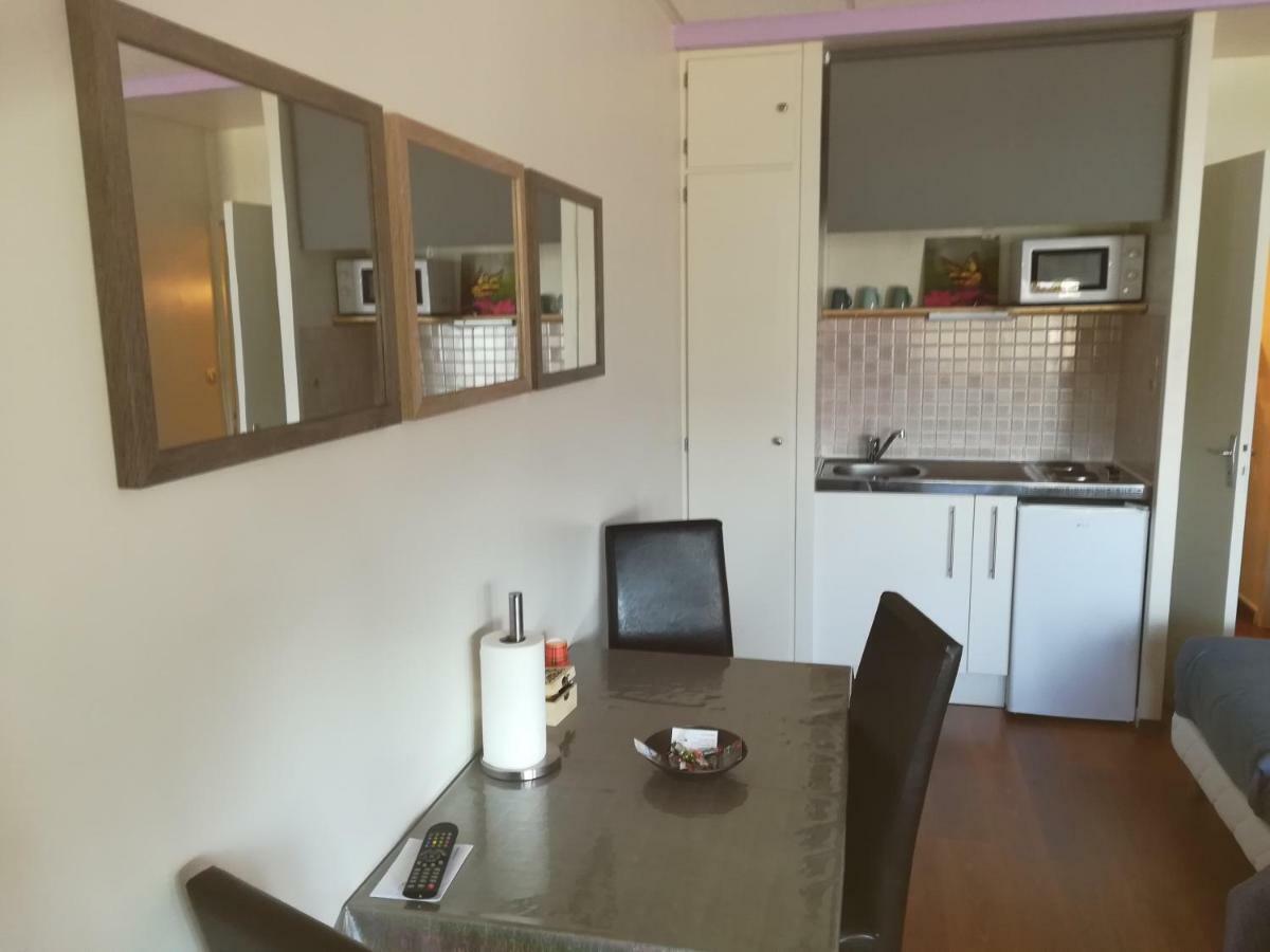 Studios Etape Du Lac Bourbon-Lancy Bagian luar foto